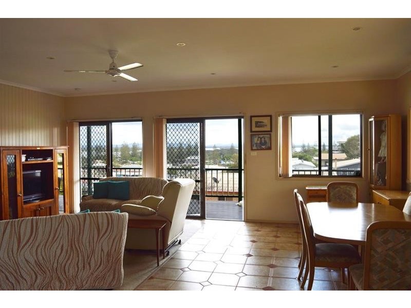 9 Campbell Lane, Yamba NSW 2464