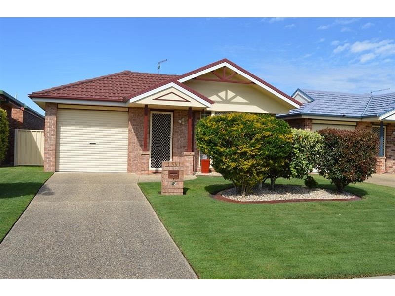 33 Lady Nelson Pl, Yamba NSW 2464