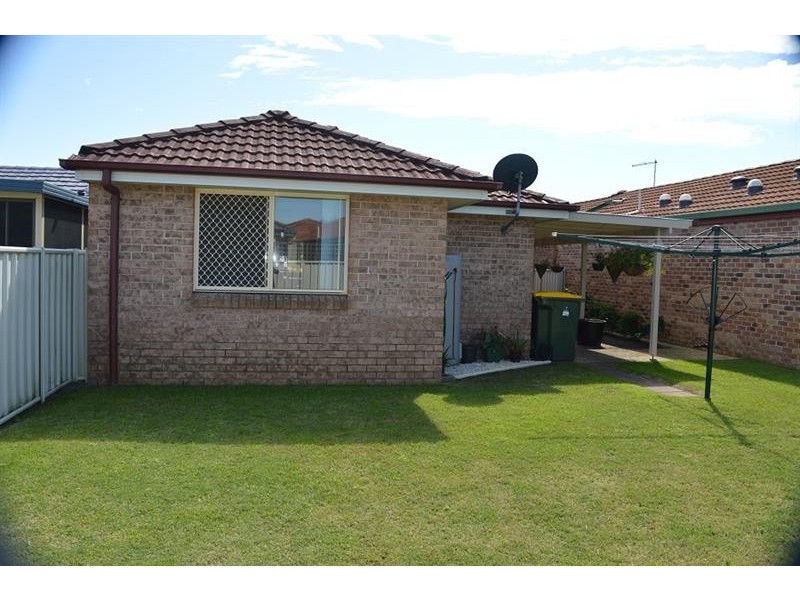 33 Lady Nelson Pl, Yamba NSW 2464