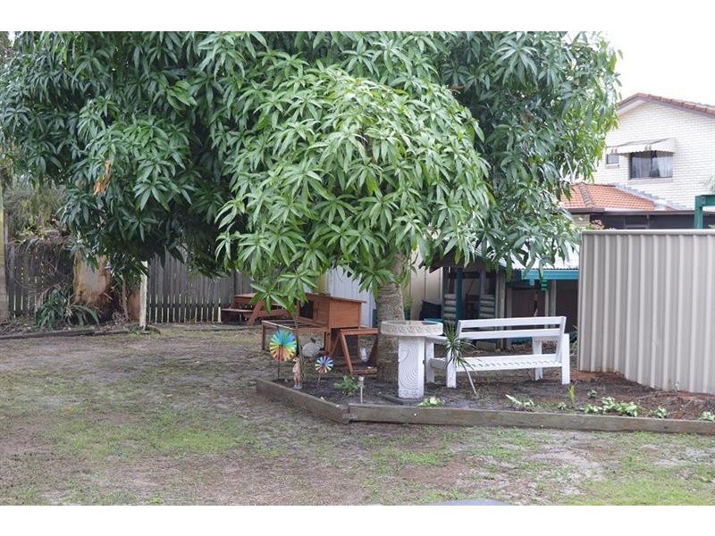 26 Binnacle Ct, Yamba NSW 2464