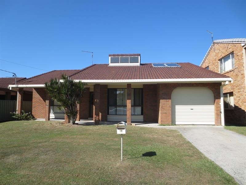 18 Cook St, Yamba NSW 2464