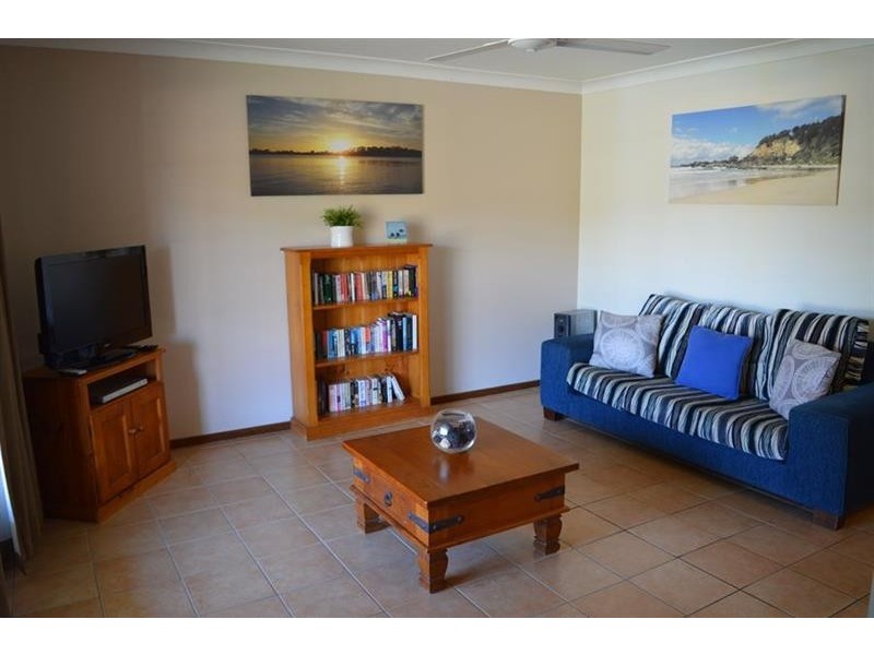 107 Yamba Rd, Yamba NSW 2464