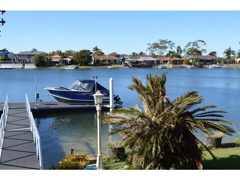 14 Acacia Cct, Yamba NSW 2464
