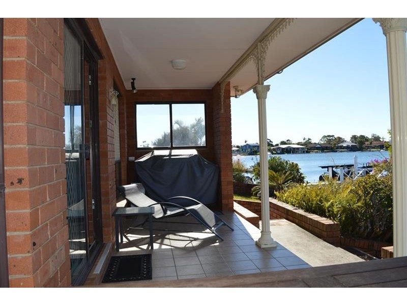 14 Acacia Cct, Yamba NSW 2464