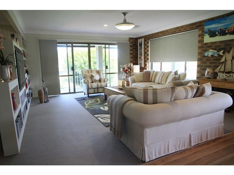 1/27 Loxton Ave, Iluka NSW 2466