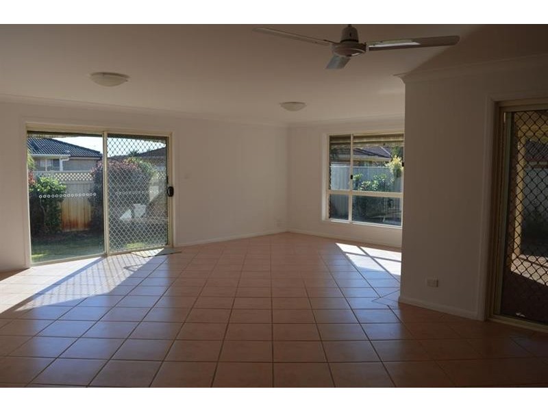 5 Abelia Ave, Yamba NSW 2464