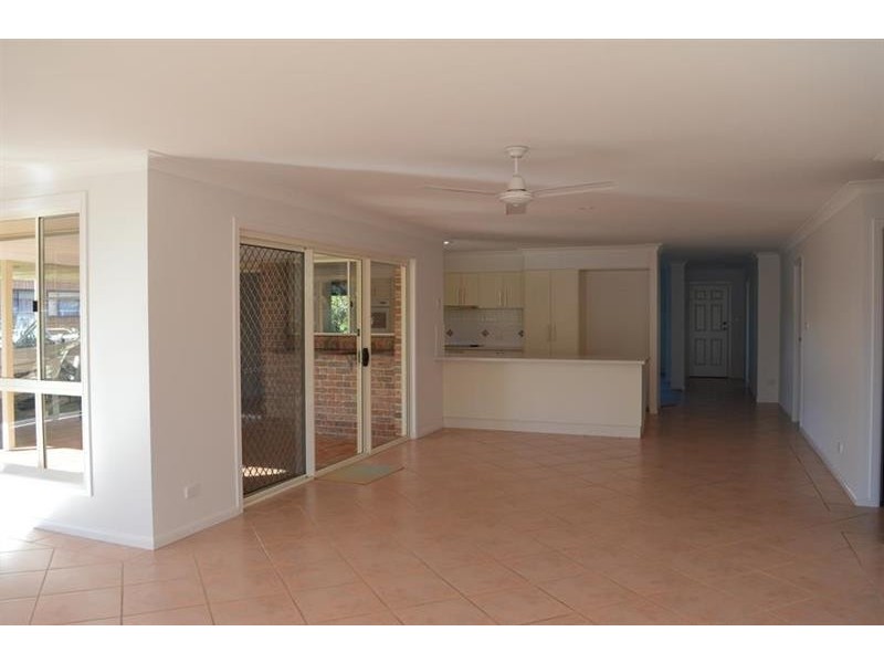 5 Abelia Ave, Yamba NSW 2464