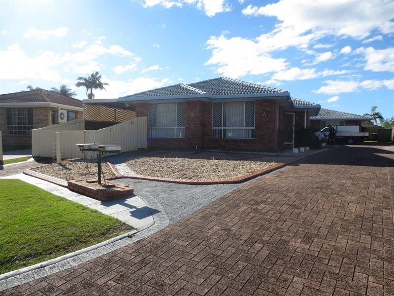 1/23 Casuarina Cl, Yamba NSW 2464