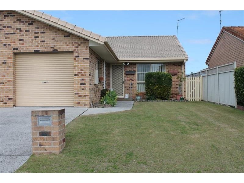 2/7 The Halyard -, Yamba NSW 2464