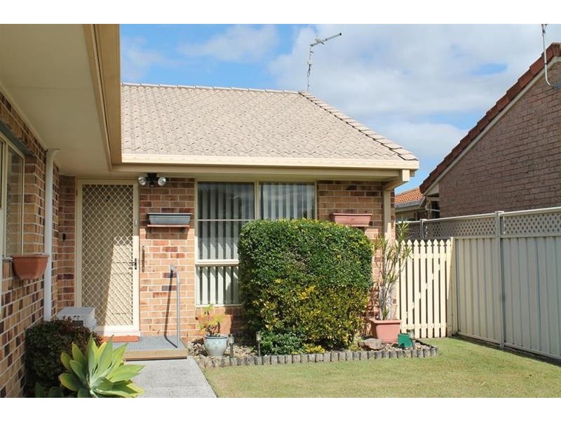 2/7 The Halyard -, Yamba NSW 2464