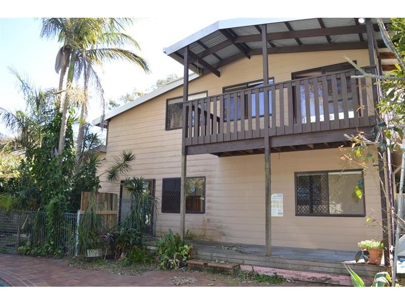 30 Young St, Wooloweyah NSW 2464