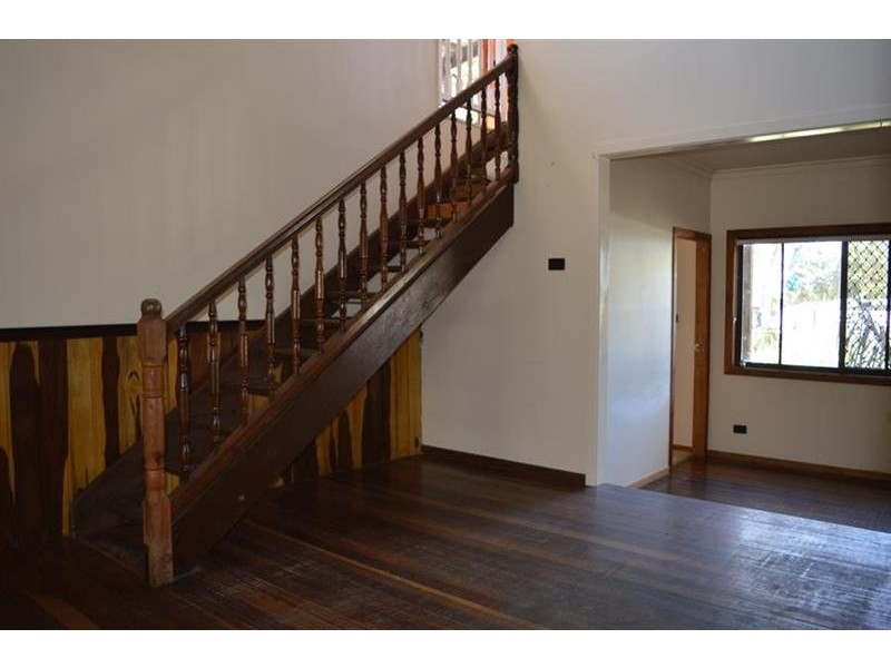 30 Young St, Wooloweyah NSW 2464