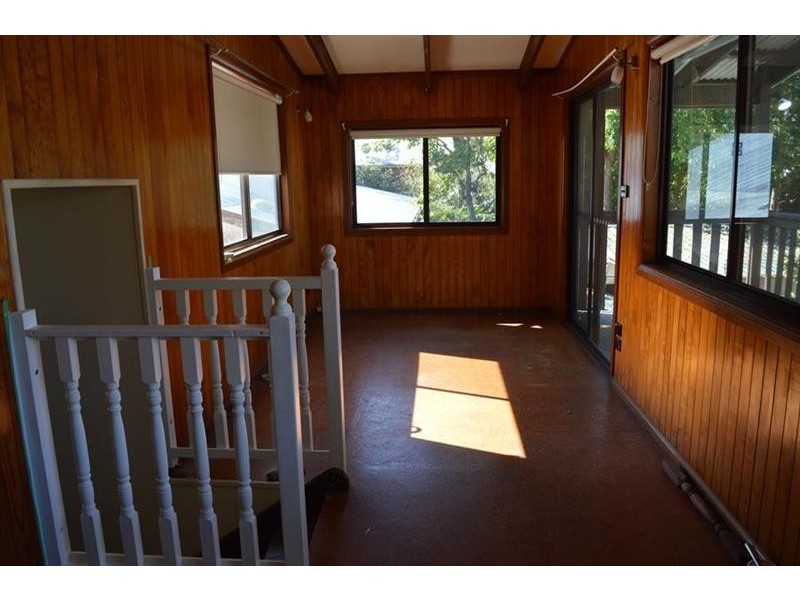 30 Young St, Wooloweyah NSW 2464