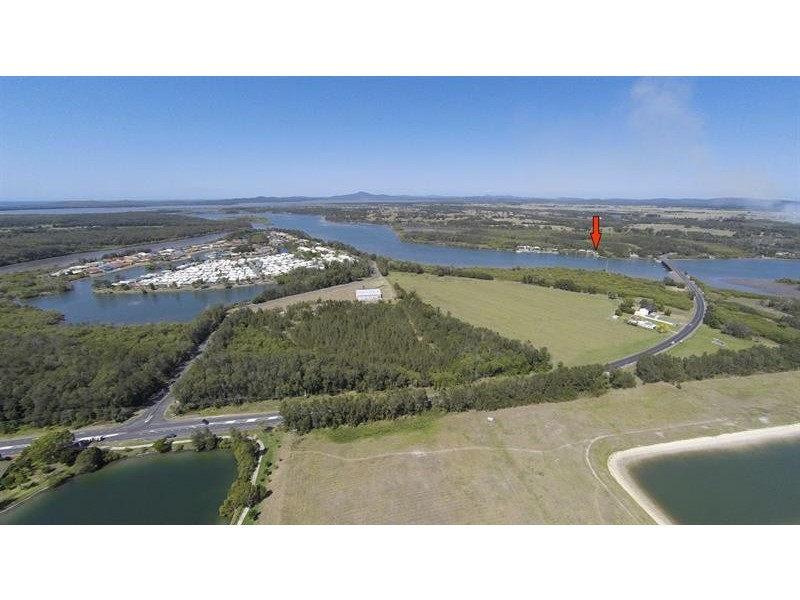 9 Oyster Channel Rd, Micalo Island NSW 2464