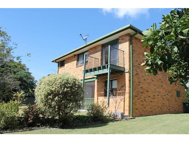 36 Coonawarra Ct, Yamba NSW 2464