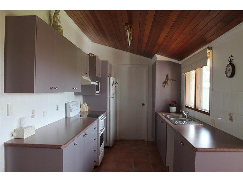 114 River Rd, Palmers Island NSW 2463