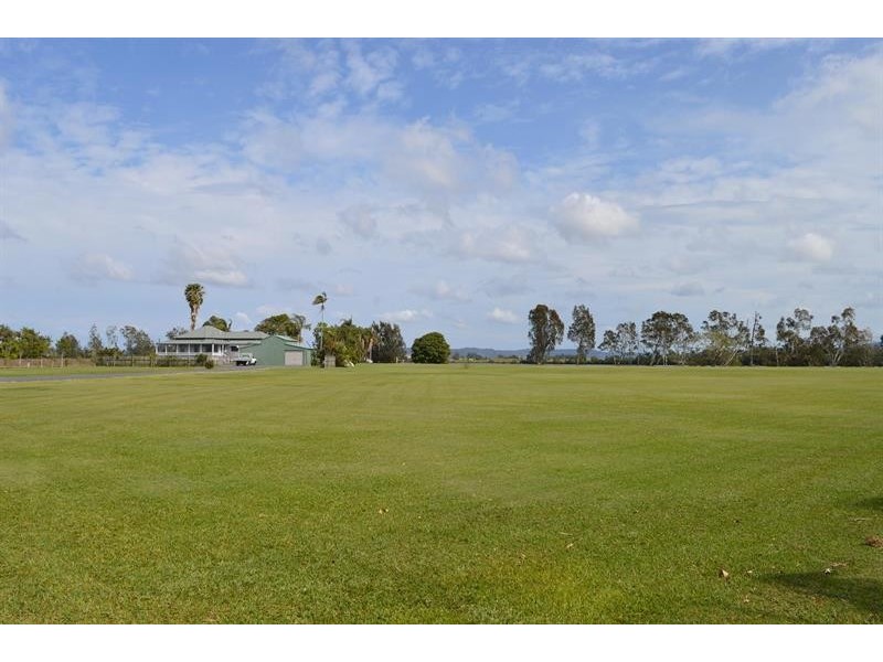 114 River Rd, Palmers Island NSW 2463