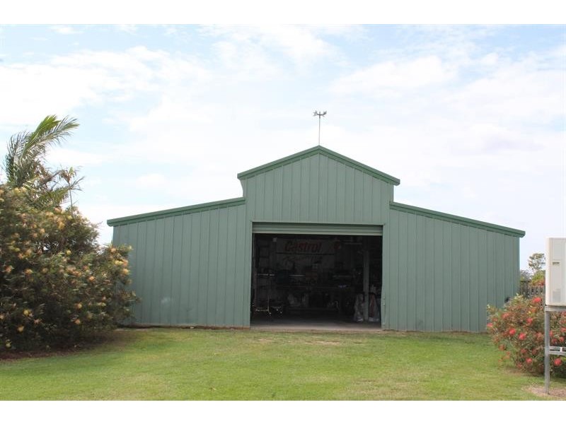 114 River Rd, Palmers Island NSW 2463