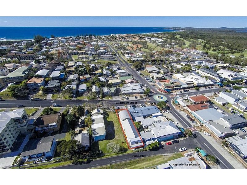 15 Coldstream St, Yamba NSW 2464