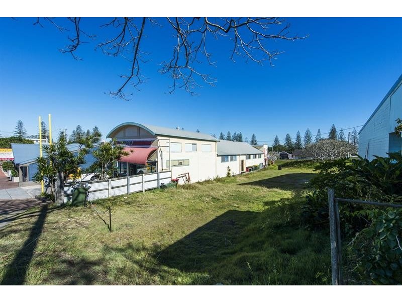 15 Coldstream St, Yamba NSW 2464