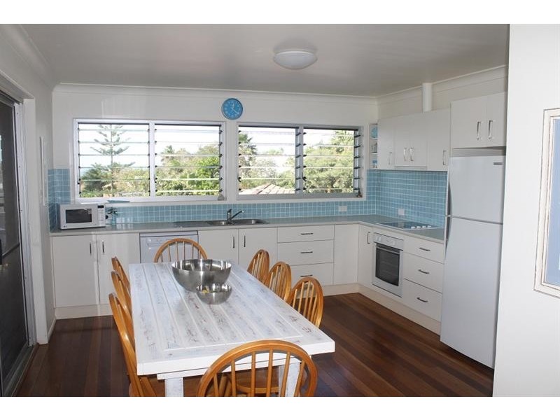 4 Shelley St, Angourie NSW 2464