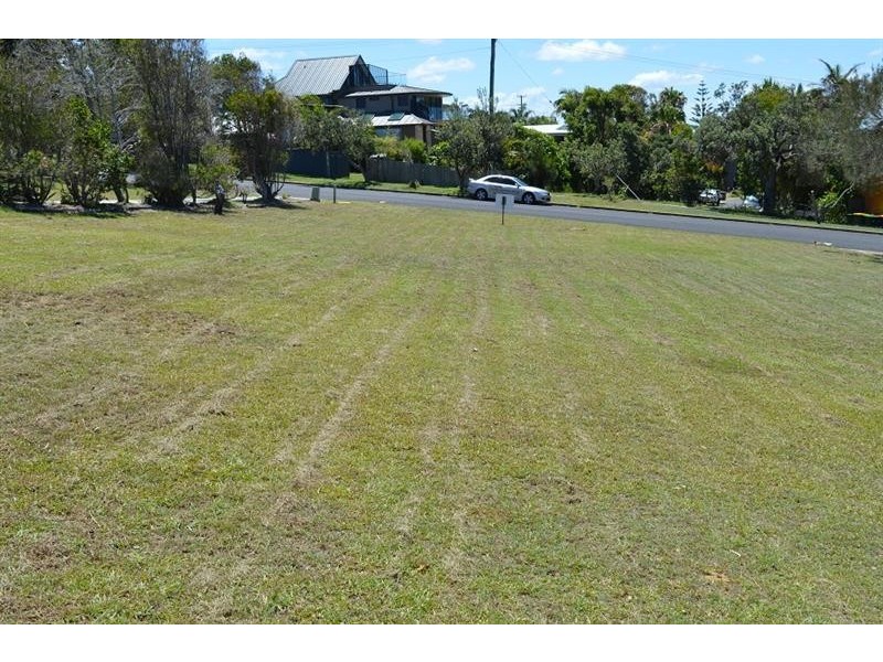 2 Bay St, Angourie NSW 2464