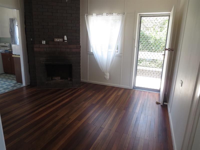 8 Poinsettia Cres, Brooms Head NSW 2463