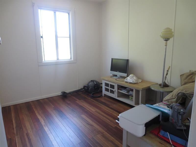 8 Poinsettia Cres, Brooms Head NSW 2463