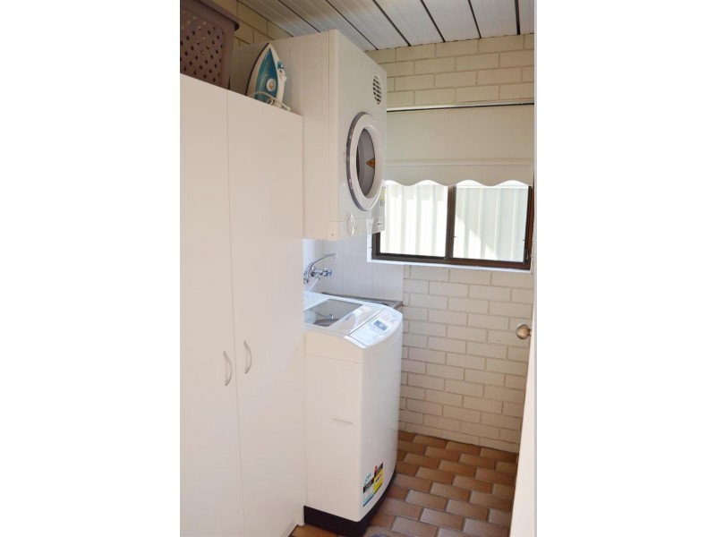 2/27 Loxton Ave, Iluka NSW 2466