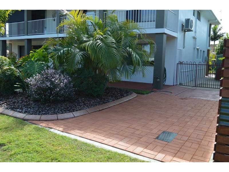 2/27 Loxton Ave, Iluka NSW 2466