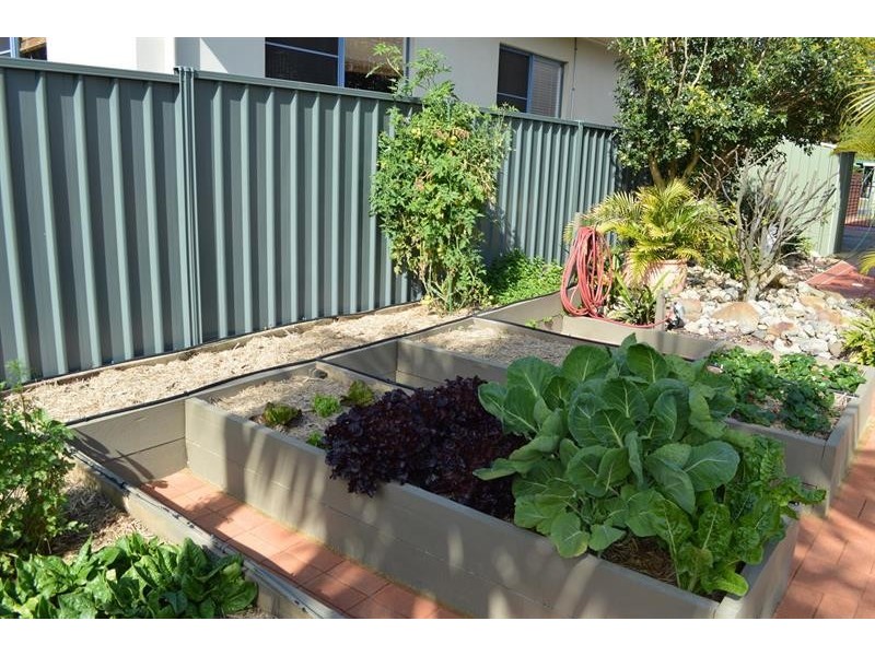 2/27 Loxton Ave, Iluka NSW 2466