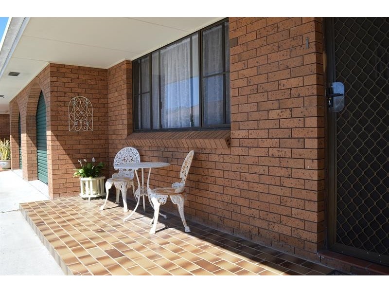 1/6 Roseland Ave, Yamba NSW 2464