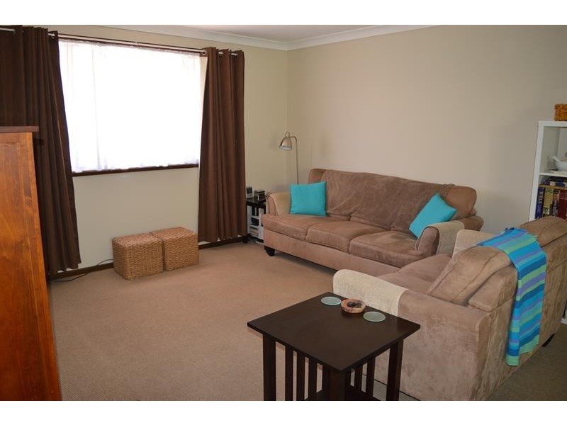 1/6 Roseland Ave, Yamba NSW 2464