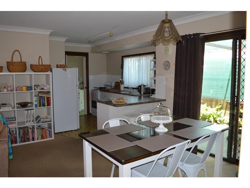 1/6 Roseland Ave, Yamba NSW 2464