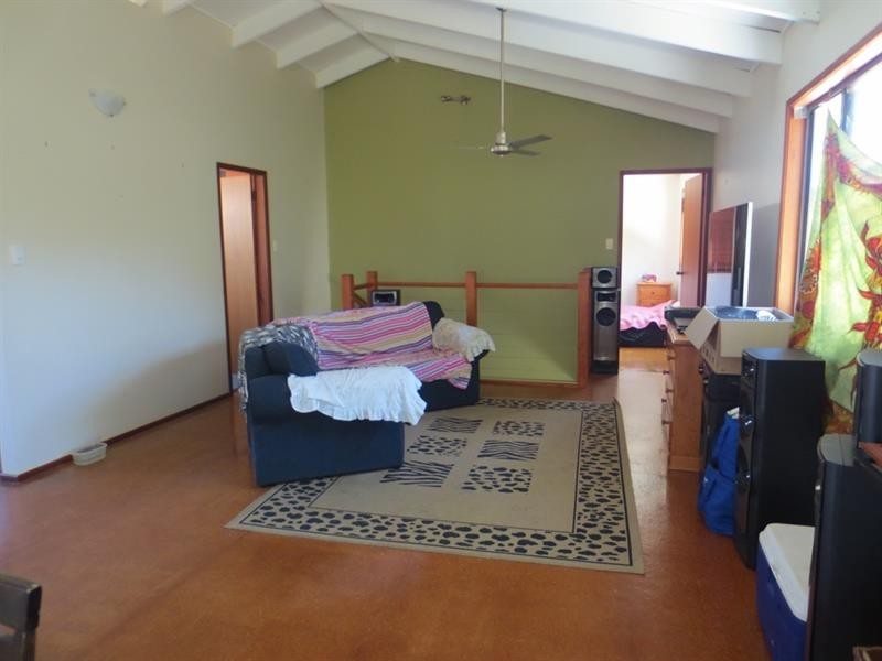 4 Endeavour St, Yamba NSW 2464