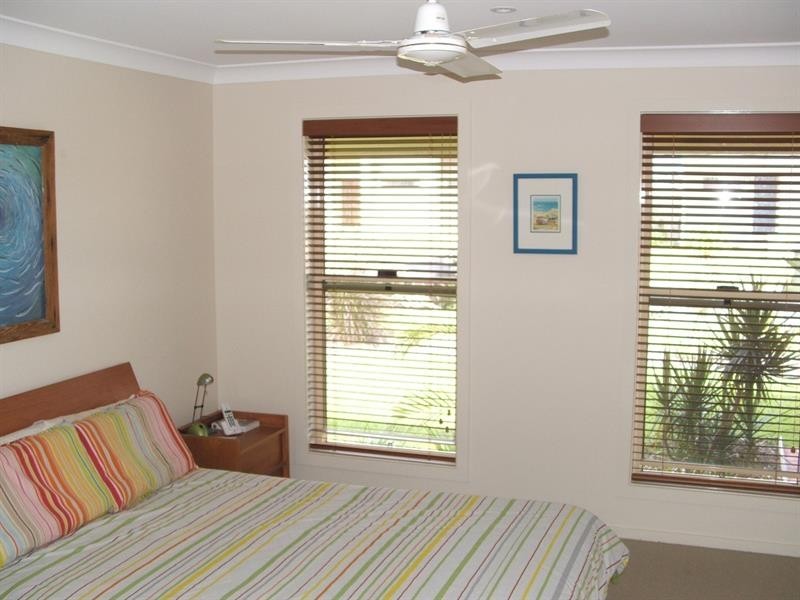 1/1 William Ave, Yamba NSW 2464