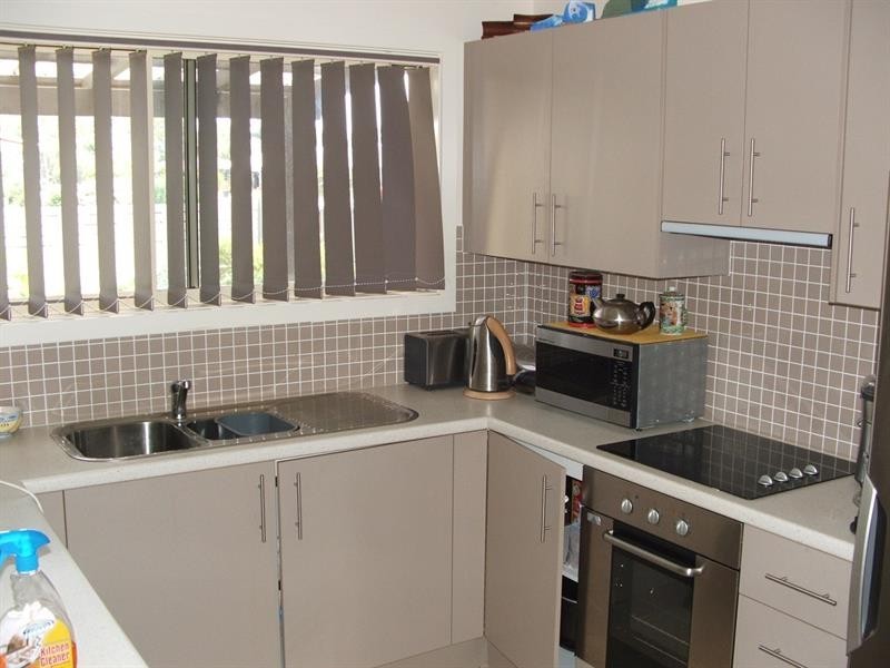 1/1 William Ave, Yamba NSW 2464