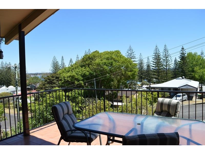 4 Wooli St, Yamba NSW 2464