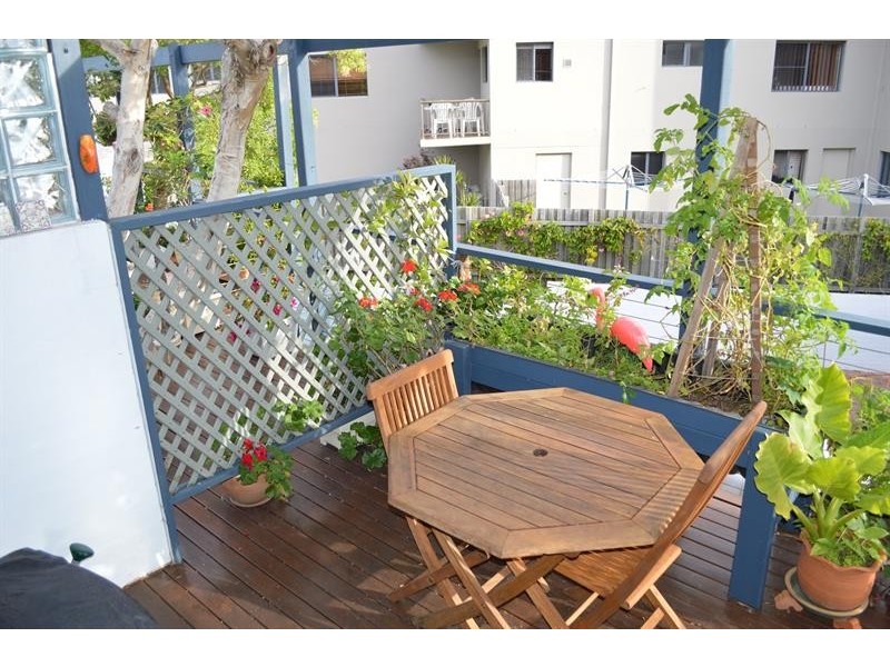 4/11 Pacific  Pde, Yamba NSW 2464