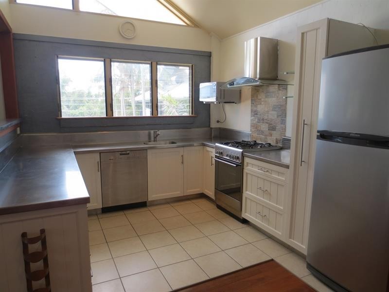 12 Angourie St, Angourie NSW 2464