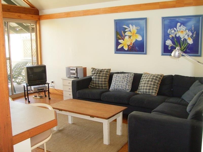 3/11-13 The Crescent Cres, Yamba NSW 2464