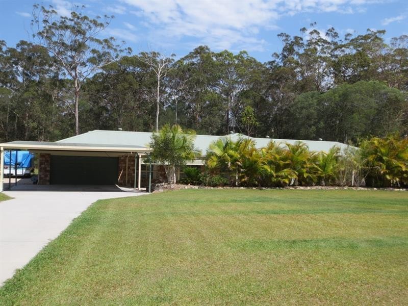 7 Kookaburra Ct, Woombah NSW 2469