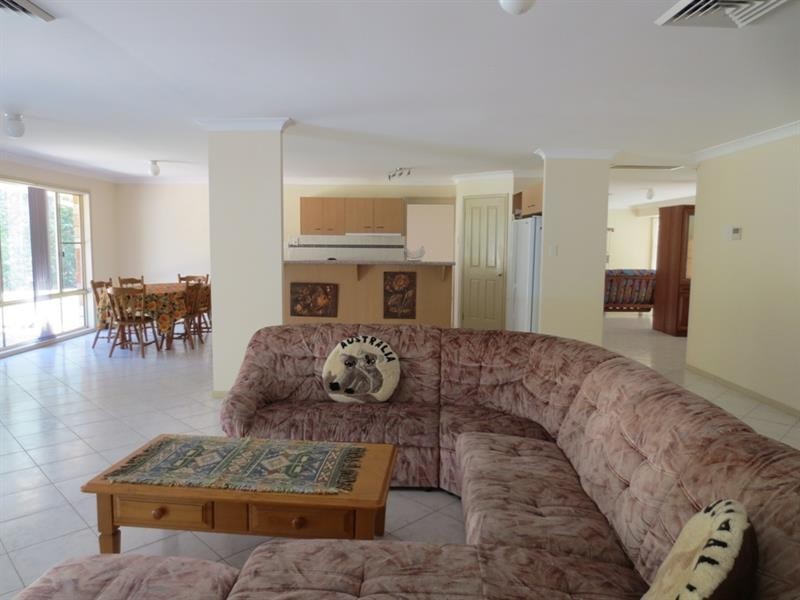 7 Kookaburra Ct, Woombah NSW 2469