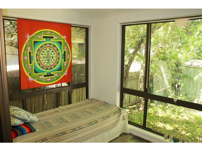 26 Young St, Wooloweyah NSW 2464