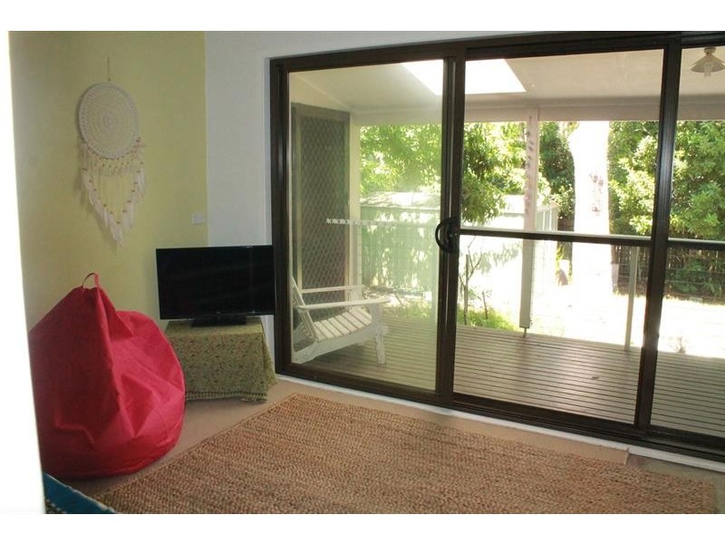 26 Young St, Wooloweyah NSW 2464