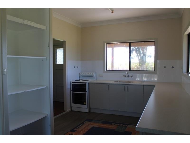 135 School Rd, Palmers Island NSW 2463