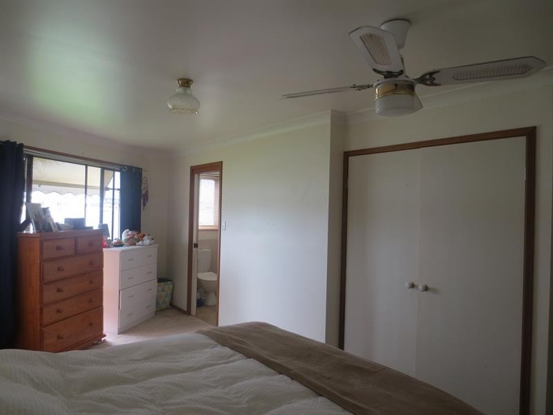 37 Melaleuca Drive, Yamba NSW 2464