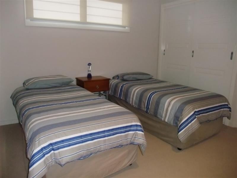 27B Barellan Ave, Yamba NSW 2464