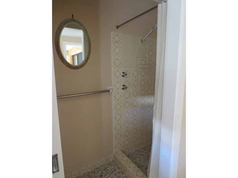 36 Coonawarra Ct, Yamba NSW 2464