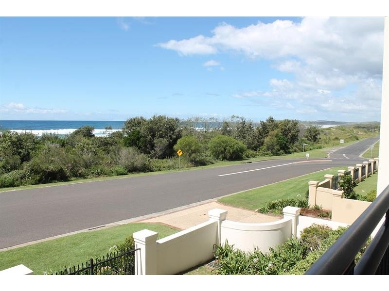 31/20-21 Pacific Pde, Yamba NSW 2464